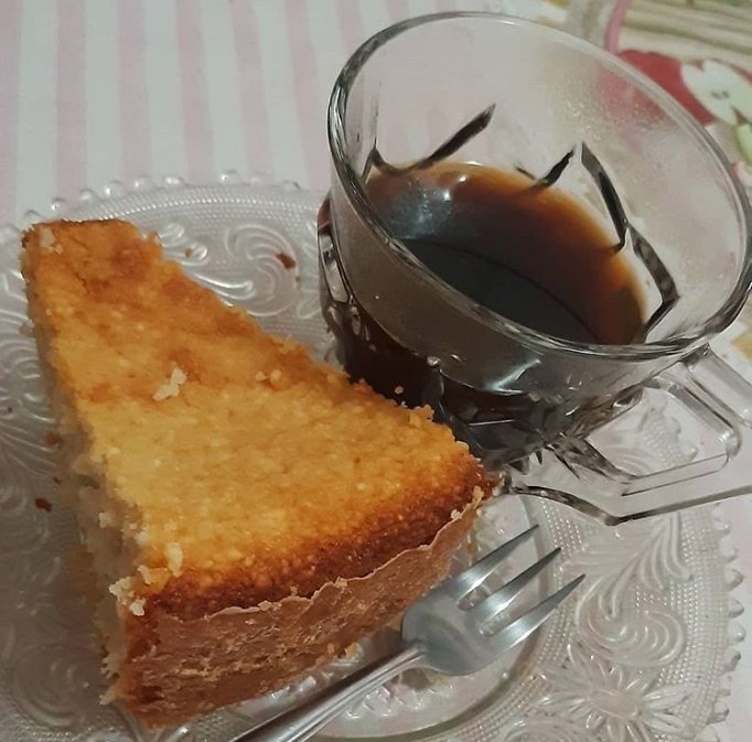 bygafm's tweet photo. O chá com bolo é uma tradição cuiabana tão marcante que tornou-se também uma expressão popular. Essa é a minha versão do famoso "tchá co bolo". #csbc2020 https://t.co/OGBbblRWrE