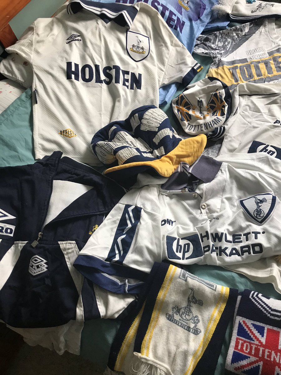 riddlevick's tweet photo. Just found a bag in the loft with all my THFC stuff in from 1990’s ❤️❤️❤️❤️@_THFC_ @SpursOfficial @GaryLineker https://t.co/40MRdBlTmo