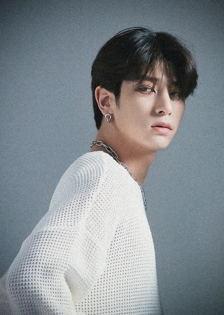 picsofhangyul's tweet photo. https://t.co/T4qdlCmbZC