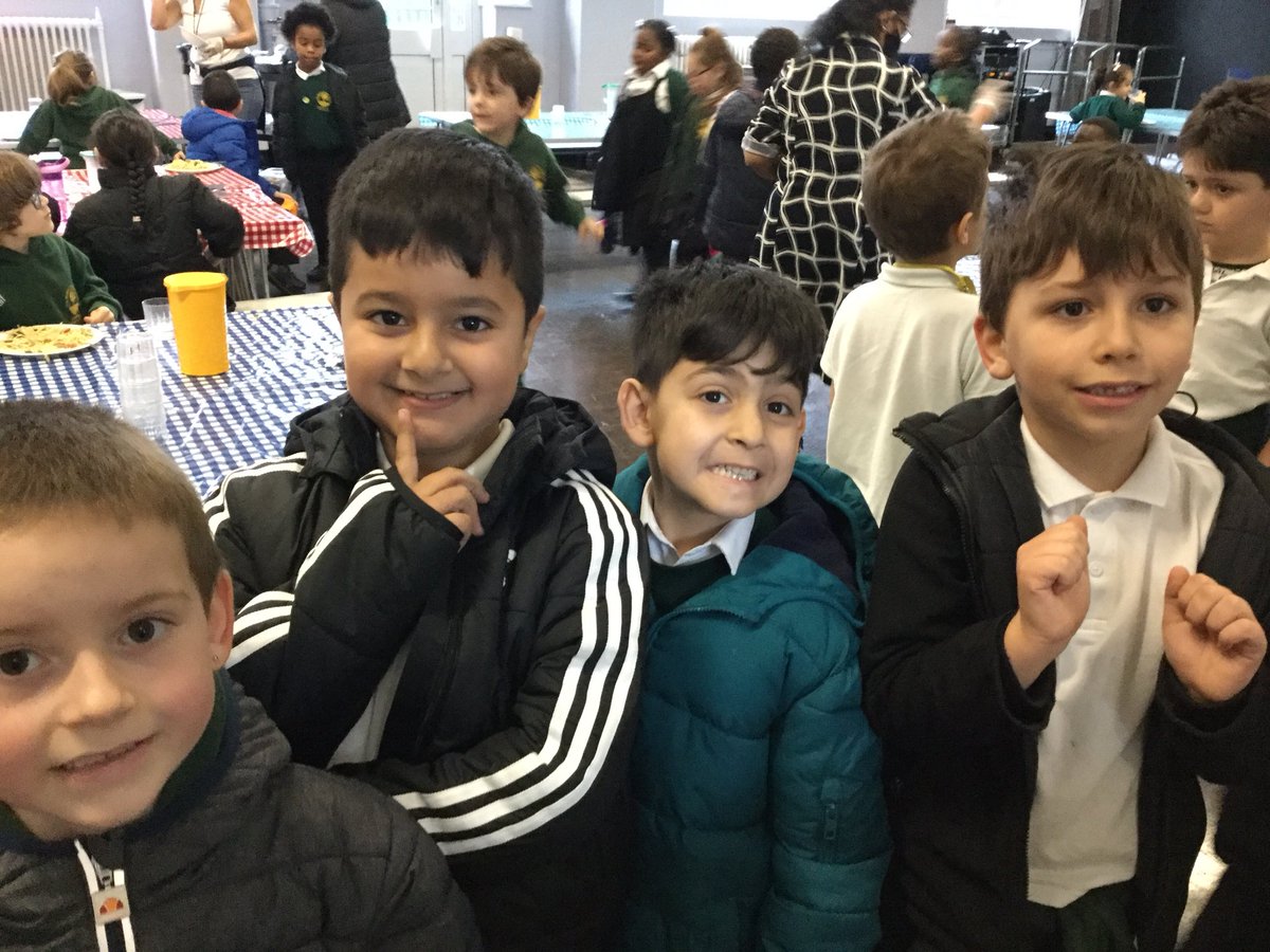 MulberryPS's tweet photo. #chefsinschool pupils enjoying the lunchtime experience https://t.co/eiSy4yaqfn