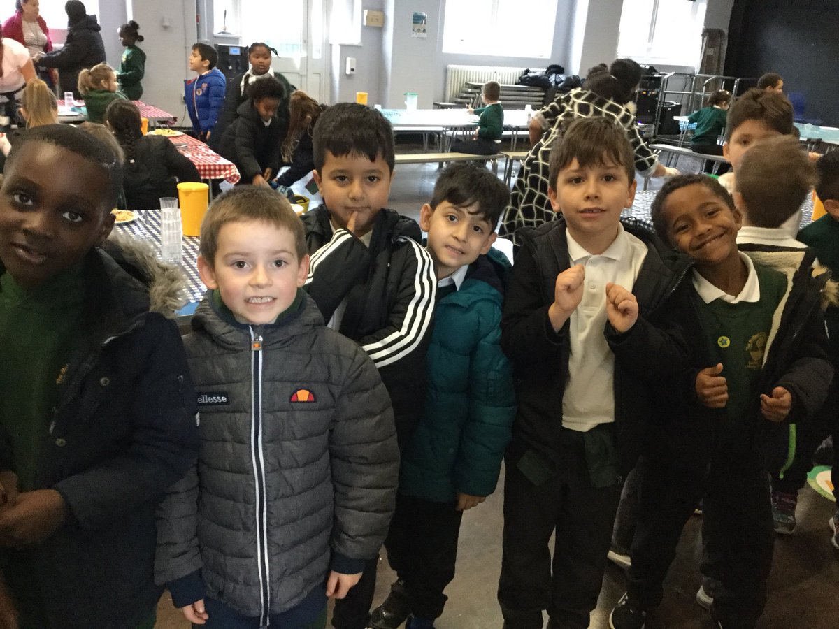 MulberryPS's tweet photo. #chefsinschool pupils enjoying the lunchtime experience https://t.co/eiSy4yaqfn