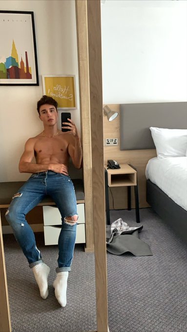 2 pic. 12K followers ?? thank you for your support ?? next 20 subscribers can enjoy a massive discount