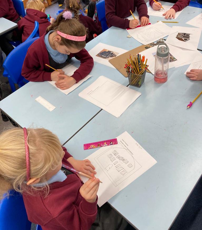 LlansannorPS's tweet photo. We are engineers this afternoon in Year 2. We are exploring structures and researching buildings from 1666! #STEM #practicalexperiences https://t.co/bkjjEXTHN8