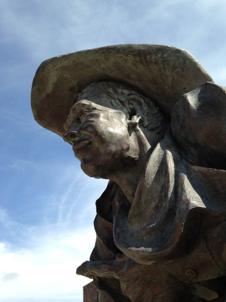 VisitAlpineTX's tweet photo. This fine fellow keeps a lookout at the entrance of Alpine’s Museum of the Big Bend, one of 2020’s Top Ten Western Museums True West magazine!. #alpinetexas #sculpture #westernart
#maskup #keepyerdistance #safetravels
#AlpineTXPhoto by Eve Nguyen
https://t.co/ZtPUnC2gXc https://t.co/xTO2RI0xyl