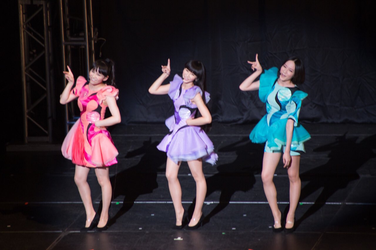 ぽん در توییتر Perfume 6th Tour 16 Cosmic Explorer の衣装も捨てがたい ベストアーティストperfume ぽん در توییتر Perfume 6th Tour 16 Cosmic Explorer の衣装も捨てがたい ベストアーティストperfume