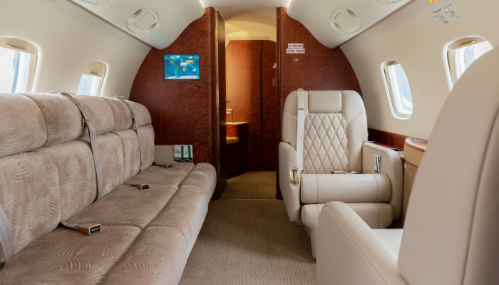 FXAIREurope's tweet image. Looking ahead to winter private jet travel #afterlockdown? Our new City Pairs fixed prices include routes to #Innsbruck, #Geneva &amp;amp; #Chambery on the impressive 13-seat Legacy 600.

See all routes &amp;amp; prices at ow.ly/f3qd50CmP2e
#TravelTuesday