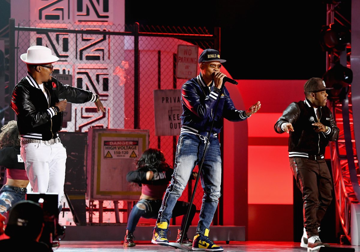 Hot105's tweet photo. Happy 53rd Birthday to singer Ronnie Devoe best known as one of the members of the R&B groups New Edition and Bell Biv DeVoe! #HOT105 #WHQT #HappyBirthday #RonnieDevoe (Photo by Paras Griffin/Getty Images) https://t.co/ZQMdiEsxt2