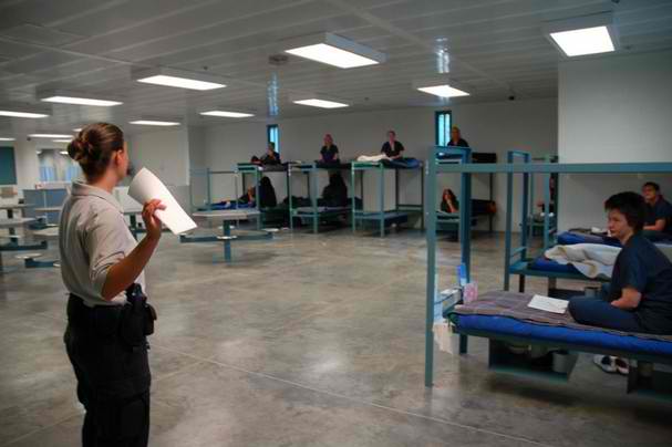 9. Anderson County Jail, Tennessee USA Low number of inmates and a roomy open air design, on top of that no one has ever bumps elbows at Anderson County Jail..