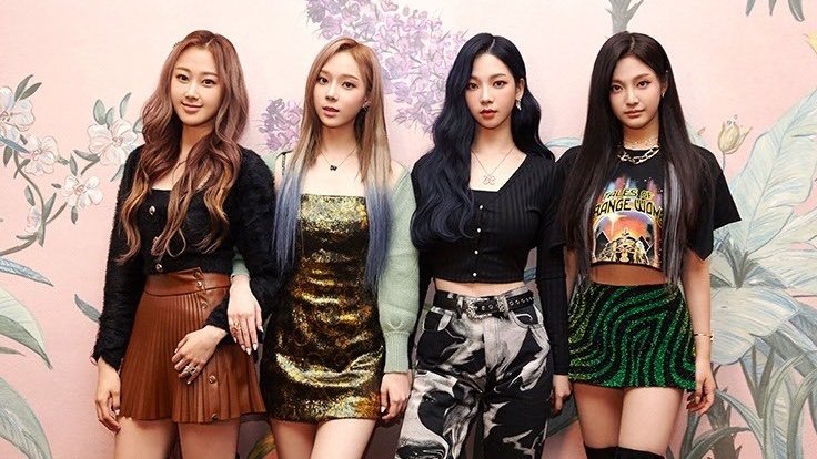 aespapicss_'s tweet photo. aespa TMI shot!

#AespaHotDebut #aespa @aespa_official https://t.co/5bqrw0oR0b