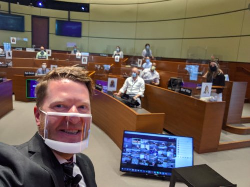 I think <a href="/10DowningStreet/">UK Prime Minister</a> and <a href="/HouseofCommons/">UK House of Commons</a> health would benefit from wearing clear masks. @soph_campaigner <a href="/NADP_official/">NADP</a> <a href="/ALSLips/">Association Of Lipspeakers - Est. 1992</a> <a href="/best_lidia/">Lidia Best , CPACC</a> @BillCashMP <a href="/BBCNews/">BBC News (UK)</a> #UKlockdown #Covid19UK #coronavirusuk #HandsFaceSpace #virus #vaccine