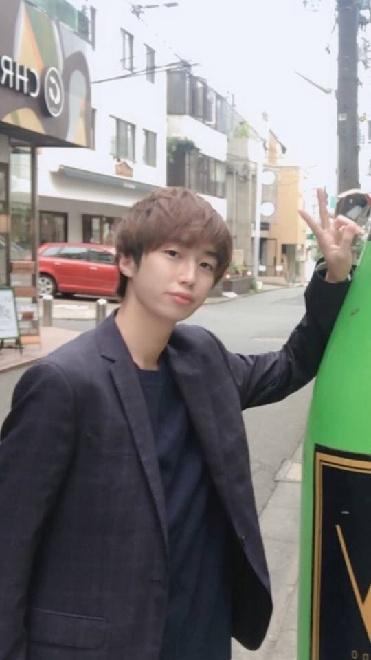 LuckyDip2020's tweet photo. 生協学生委員会LuckyDipメンバー紹介🕊

名前:たける
役職:渉外
学部:理工学部

仕事ができるハイスペック男子！強いコミュニケーション能力で他大学とも交流を��めます！🤝 https://t.co/2dqRDjXAXH