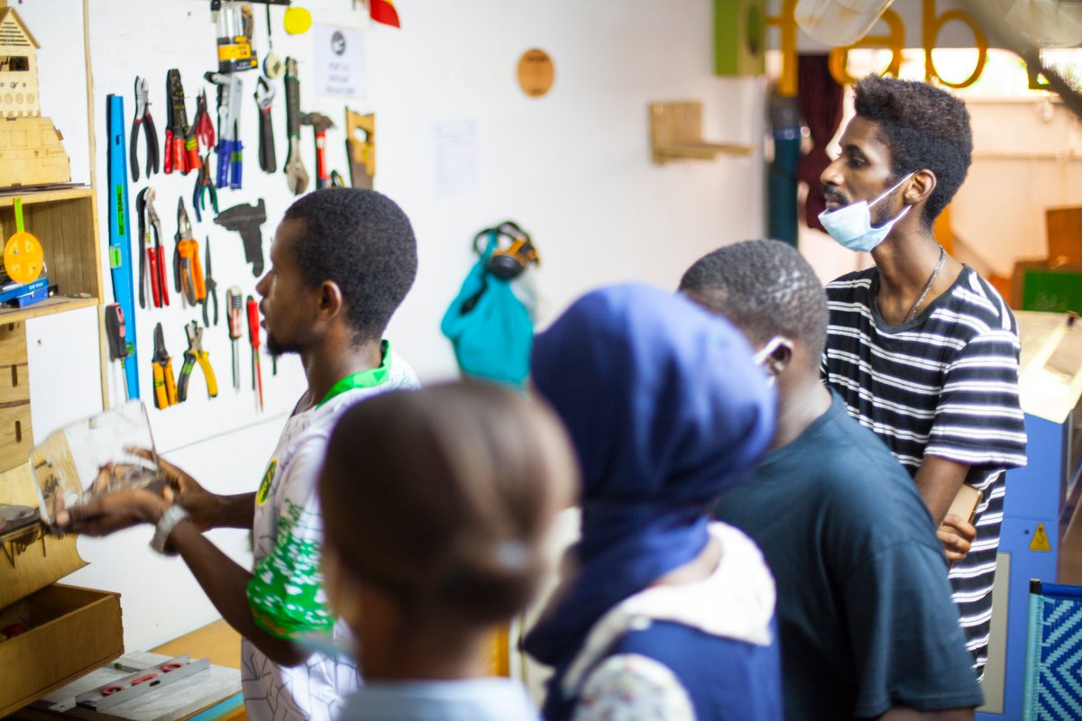IdrissaAS's tweet photo. Students of the BACHELOR INNOVATION, MANAGEMENT, DIGITAL TECHNOLOGIES of Groupe Sup de Co in Dakar and the Institut Mines-Télécom in France. As part of the 3D printing module, online and face-to-face courses. In partnership with Ker Thiossane through his FabLab #DefkoAkNiep https://t.co/10iUd3YIGE