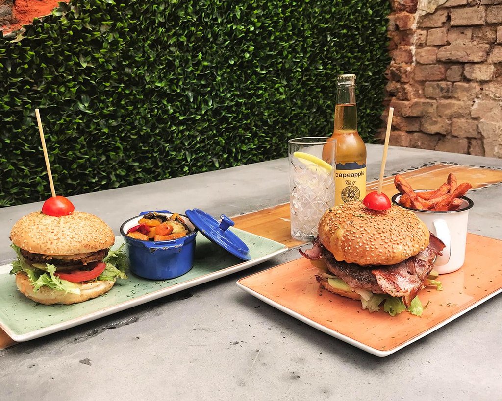 FoodBlogCT's tweet photo. #TwosdayTuesday #Burger #specialoffer at @robinhood_kloof. Order two burgers, get the cheapest one free! Valid all day, #takeaway for collection, and sit-down. Sides and drinks are extra. Don't miss out! #meaty, #chicken, #vegetarian and #vegan options a… https://t.co/Ic38CjrcaG https://t.co/DcbfLzBrsO