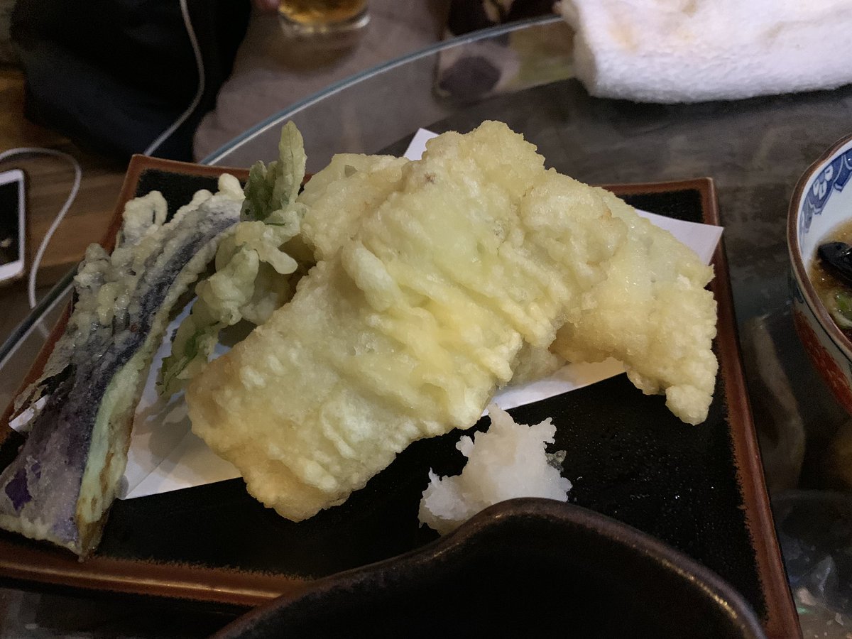 cosmosyacho2's tweet photo. アナゴの天ぷら
オイラの大好物😋😋 https://t.co/xEf3NqZCKf