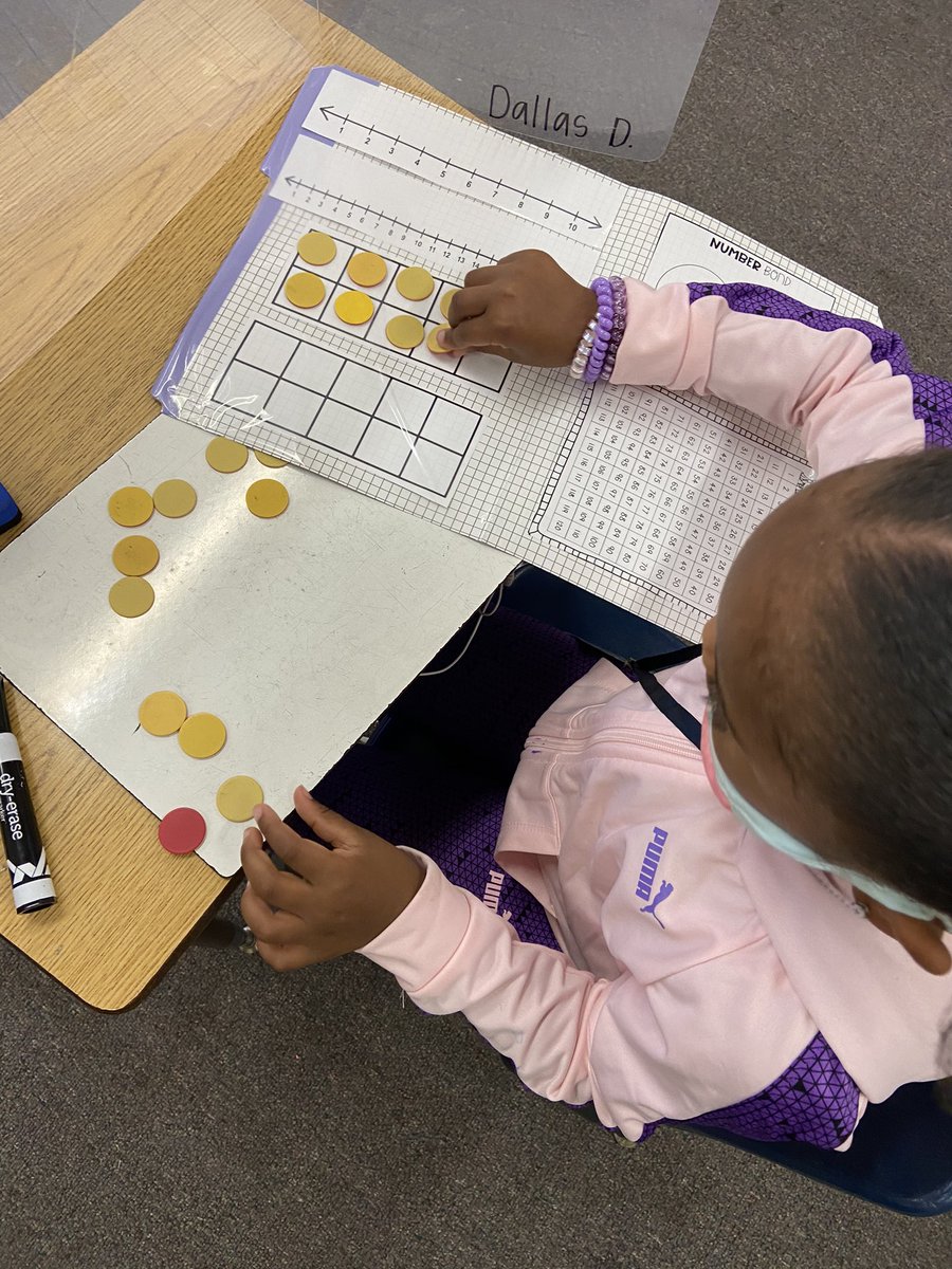 Mrs_ChappeII's tweet photo. My firsties are LOVING their own math folders! Everything they need is right there! 😍 #GroupsOf10 #TenFrames #BryantES #BESGameDay #Math @CobbMathDept https://t.co/pwaYQZFbKV