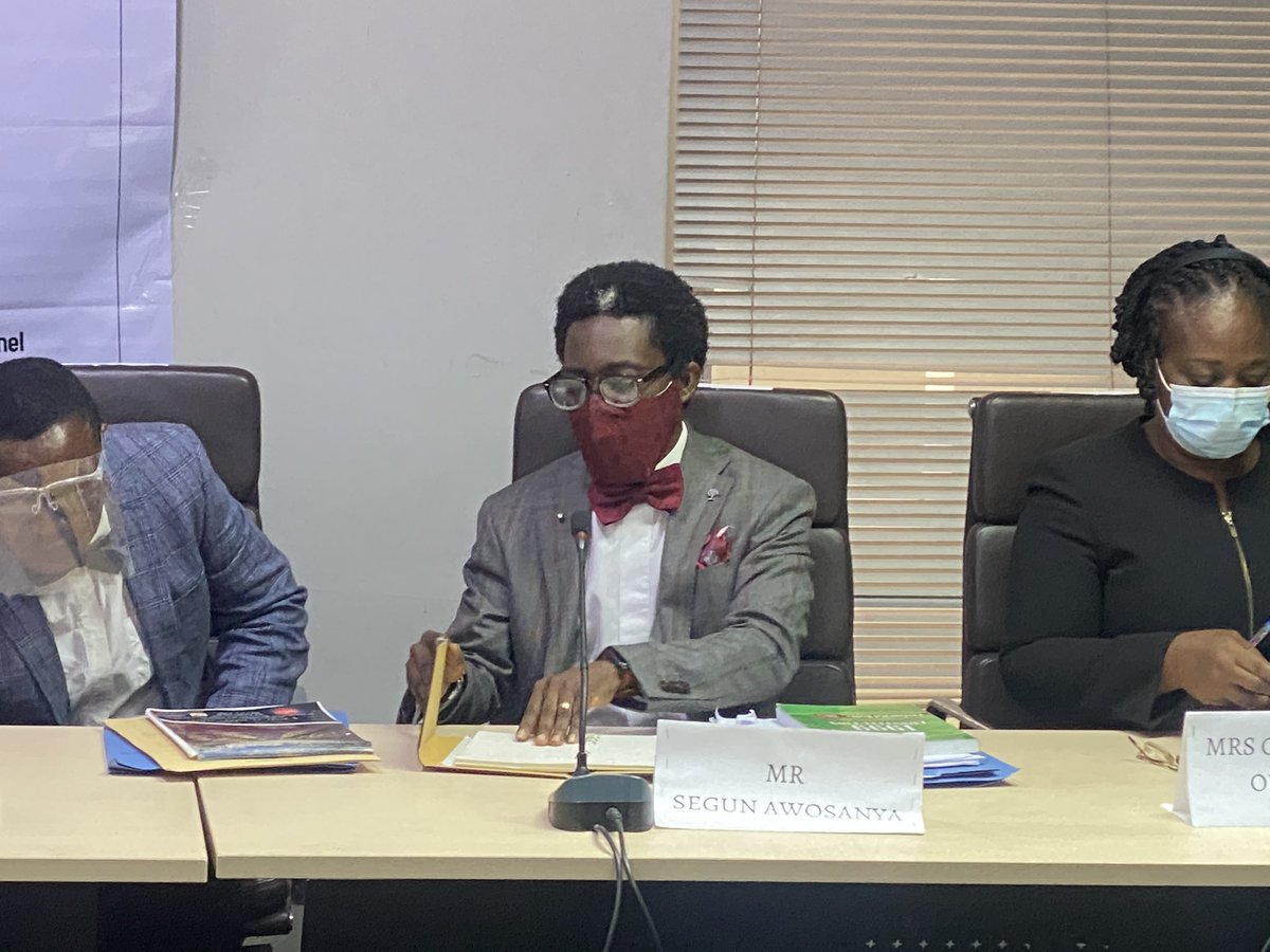 EditiEffiong's tweet photo. 11:04 Called it. Three knocks and the panel is here. 

Seems someone tipped off the Distinguished Nintendo about the competition from the gentleman with the briefcase. He’s come come correct!

Matching tie, mask and watch strap! Undefeated! https://t.co/tJlQuNcKKI