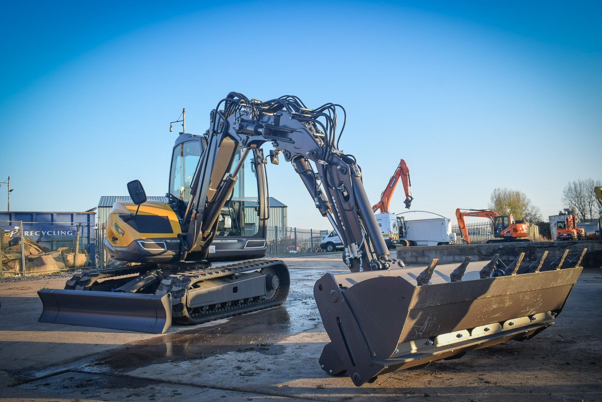 NEW #Mecalac 8MCR skid #excavator

standard spec PLUS
AC
Proportional controlled rotation circuit
Free flow return circuit
Additional work lights front &amp; rear
Orange flashing beacon
Cabin rain protector
MP3 Radio
Additional counterweight

With MULTIPLE ATTACHMENTS!

01278 451601