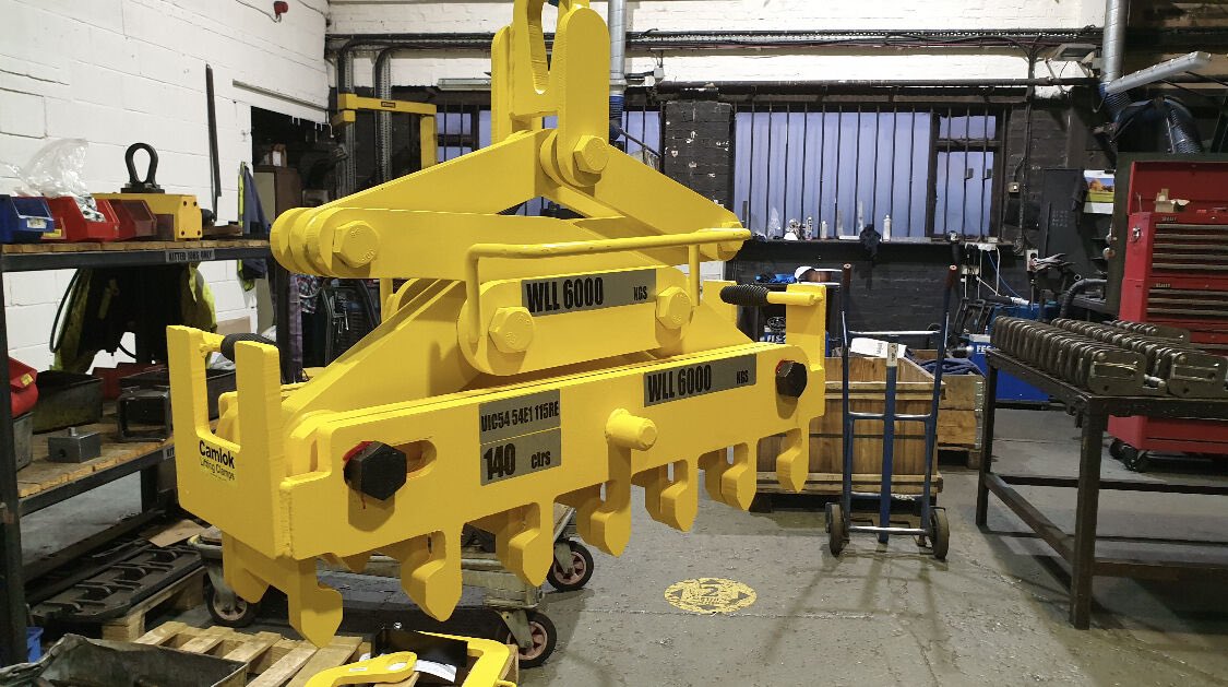 LiftingStore's tweet photo. The #camlok multi rail grabs are a thing of beauty! Especially after coming out of the painting process 🔥🔥🔥🔥🔥🔥🔥🔥🔥🔥🔥🔥

Nothing mellow about this yellow that’s for sure! @CMCOLive https://t.co/Y8SyABXIzs