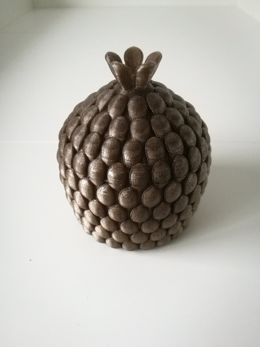 AtelierdeG's tweet photo. Noël approche
Retrouvez nos bougies parfumées artisanales et made in France
Nous faisons tout de A à Z dans nos locaux de l'Oise
Bougie en cire de soja+huile essentielle
Ecrin conçu et réalisé par nos soins à base d'amidon de maïs et marc de café recyclés
https://t.co/BB42rKmcNq https://t.co/71mkkQICBr