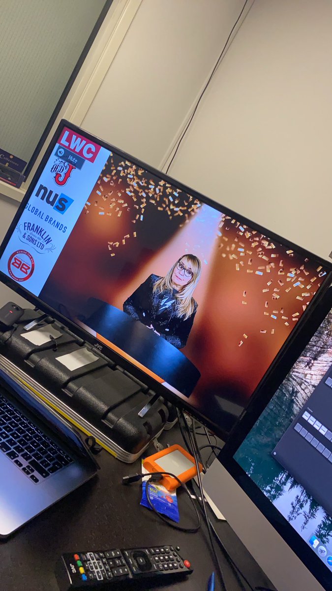 T5eventmedia's tweet photo. Green screen filming at the office yesterday with @jo_lloyd as the host for @nusuk digital Best Bar none awards. #liveevents #GreenScreen https://t.co/aRA3ac8pqX