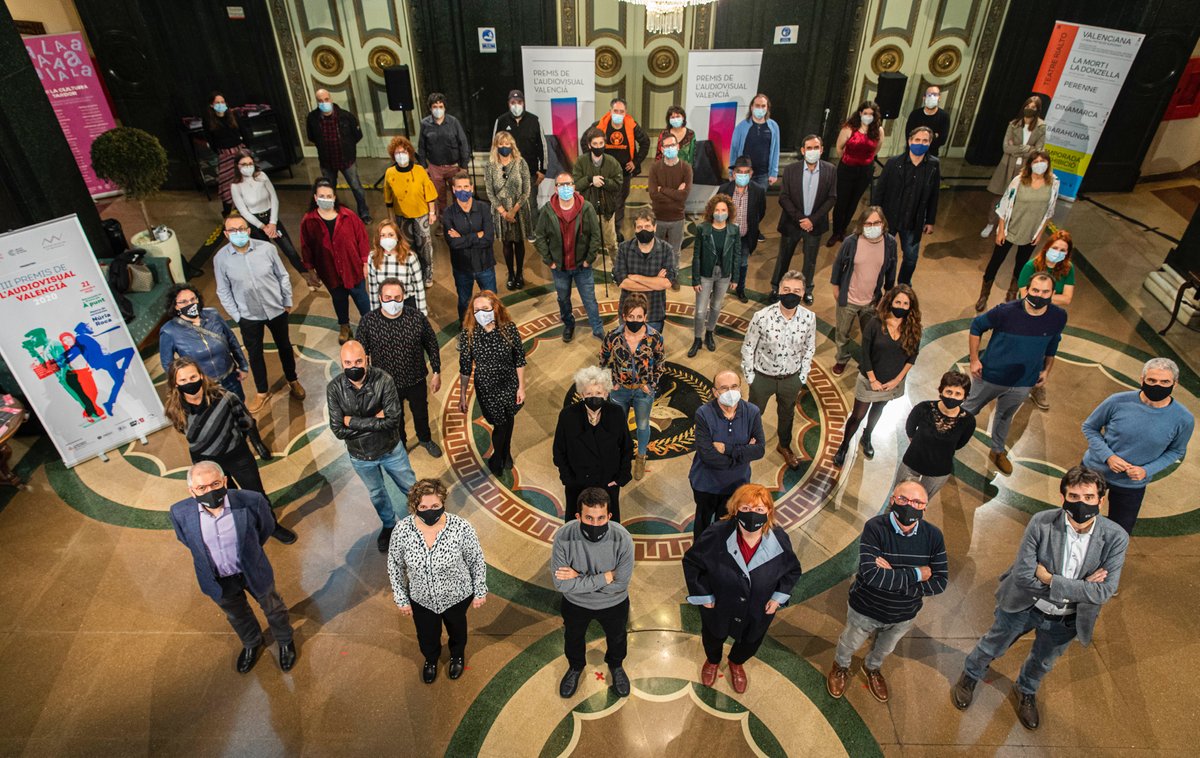avav_valencia's tweet photo. Aquí os dejamos algunas imágenes del Encuentro de Nominados de ayer en el Teatre Principal de #València
Podéis ver más en nuestra web 👀💻
#Quedan4días #Premis2020 #Passiópercrear
📷Eva Máñez
@GVAivc @emparferrer https://t.co/Q2WYDF6xSO