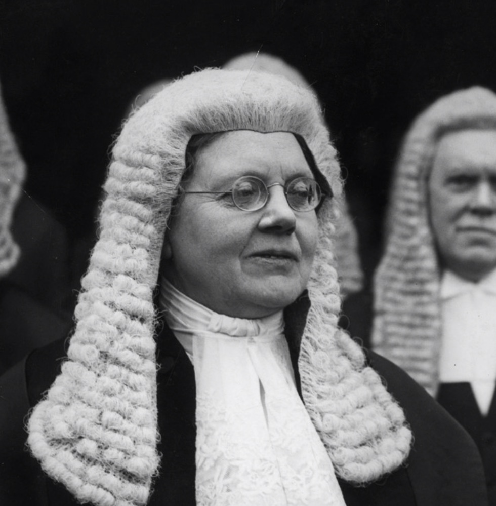 First100years's tweet image. #OnThisDay in 1922, a small group who would go on to become the #first practising women barristers were called to the Bar of England &amp;amp; Wales. 

The group included Helena Normanton, the #first practising woman barrister and joint #first woman to take the silk. #WomeninLaw