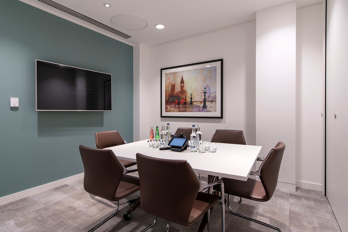 Perfect venue if you're tired of working from home!

@theargyllclub 1 King William Street

Book now at bit.ly/argyll-1king

#meetingsandevents #hybridevents #virtualmeetings #covidsafe #businesstravel #MeetSafe