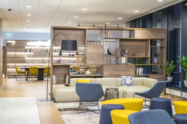 Our 4* @courtyardedwest hotel is situated right outside of Edinburgh and is well placed for all local attractions in and around this incredible city, as well as the Oriam, Scotland's National Performance Centre for Sports. 
#RBH #SportsGroups #GroupLeisure #Edinburgh