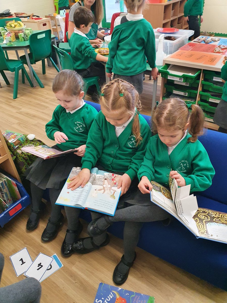 StPetersFarnham's tweet photo. Busy morning in EYFS -all doing our own thing..reading, painting &amp; making gingerbread people.
This is how we make friends &amp; learn @EarlyExcellence #earlyyears #creativecurriculum #EYFS https://t.co/7SR90BO7k5