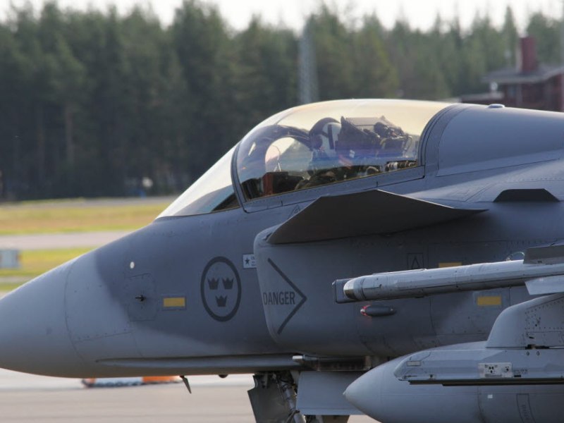 SemperMiles's tweet photo. Det ser ut att bli tittarsuccé för Försvarsmakten igen: Vägen till stridspilot. https://t.co/qG9RDrCZBh
#vägentillstridspilot #blistridspilot #stridspilot #pilot #flygvapnet #försvarsmakten https://t.co/drSODzbAXi