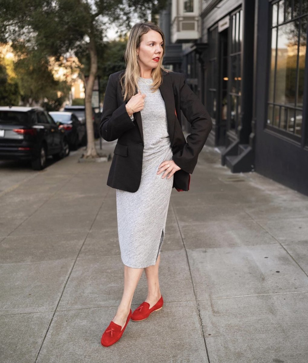 CallaShoesUK's tweet photo. Our Maggie Red Loafers paired with red lipstick ❤ 

We love this style by Cheryl Shops 💄 

FREE USA shipping and returns.
https://t.co/Rh1nSnGIz3
#loafers #bunions #fashion #fashionover40 #callashoes  #redshoes #winter #winterfashion #influencer https://t.co/m2oItVoONV