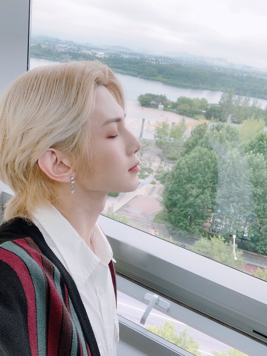 ATEEZofficial's tweet photo. [#여상] Happy birthday to atiny❤️
#ATEEZ #에이티즈 https://t.co/jXqqRZwXl6