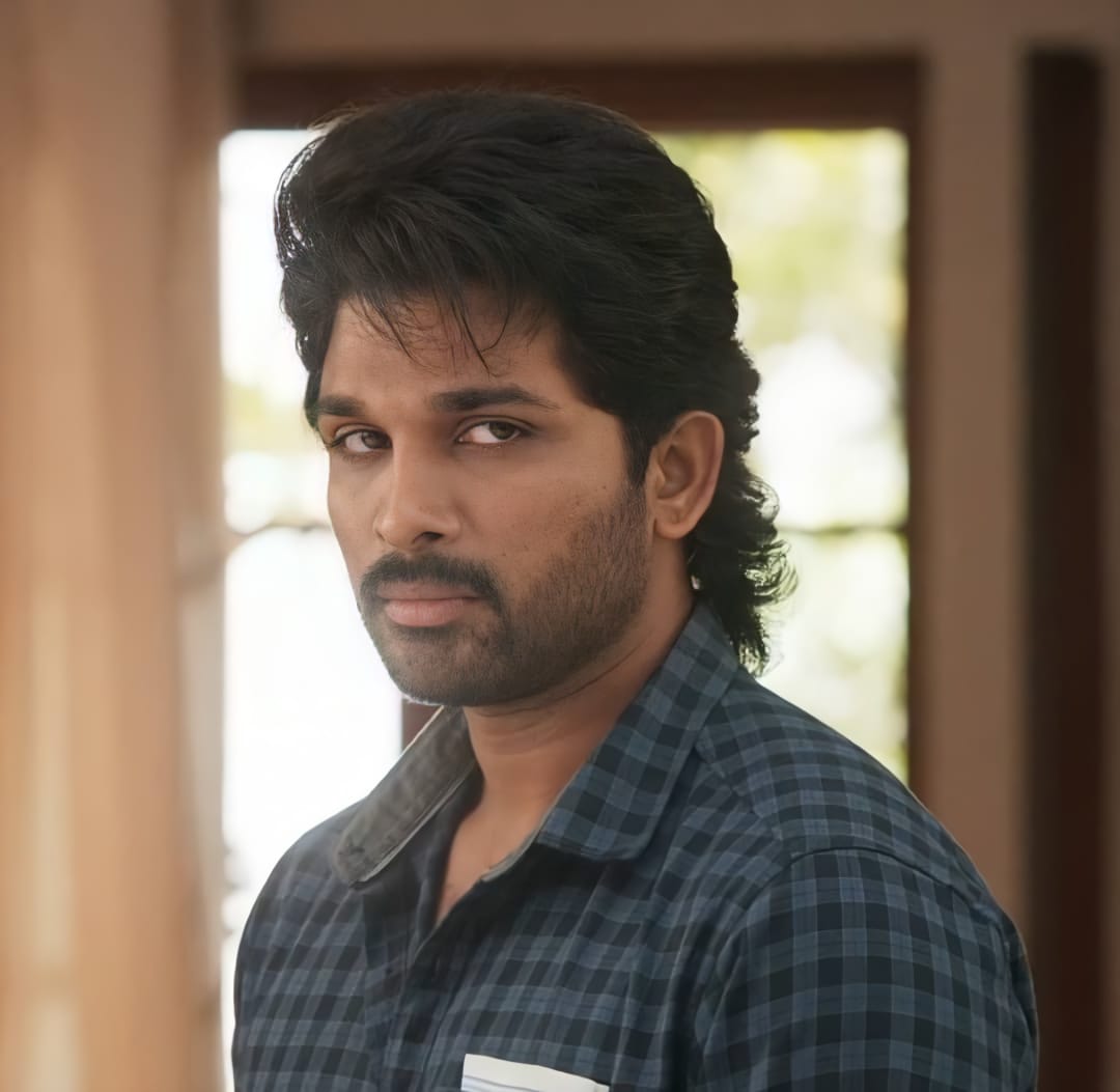 AlluArjunTFC's tweet photo. AVPL classy Look 👌👌
@alluarjun Career Best Look ❤️ https://t.co/EX8HSqS2yn