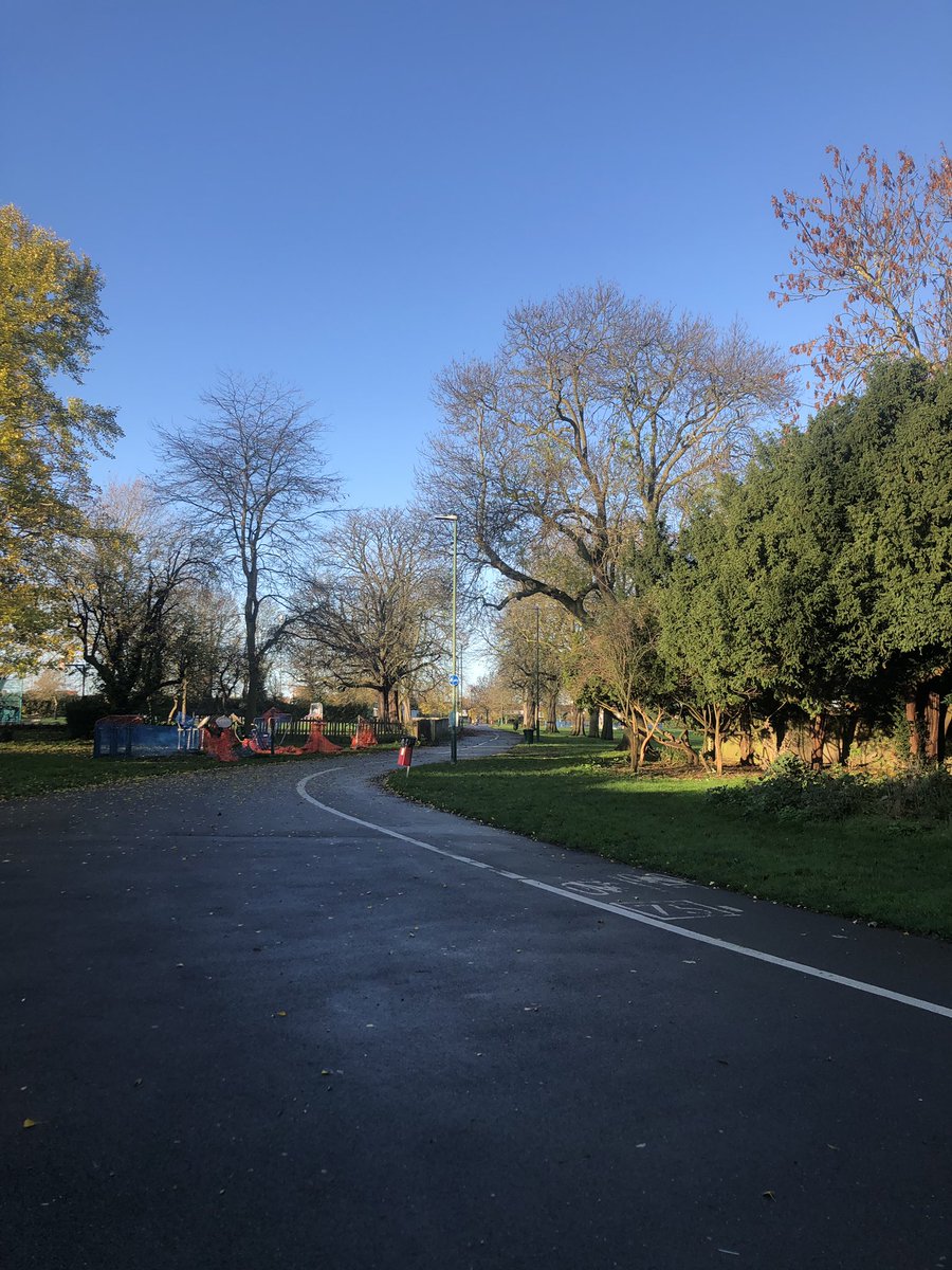 NaziaMemon01's tweet photo. Running 🏃🏽♀️ hitting the roads. If it doesn’t challenge you it won’t change you. got it 👍🏼
#healthylifestyle #runningmotivation
#Running #ExerciseDiary #Routine https://t.co/Y52XjzSov5