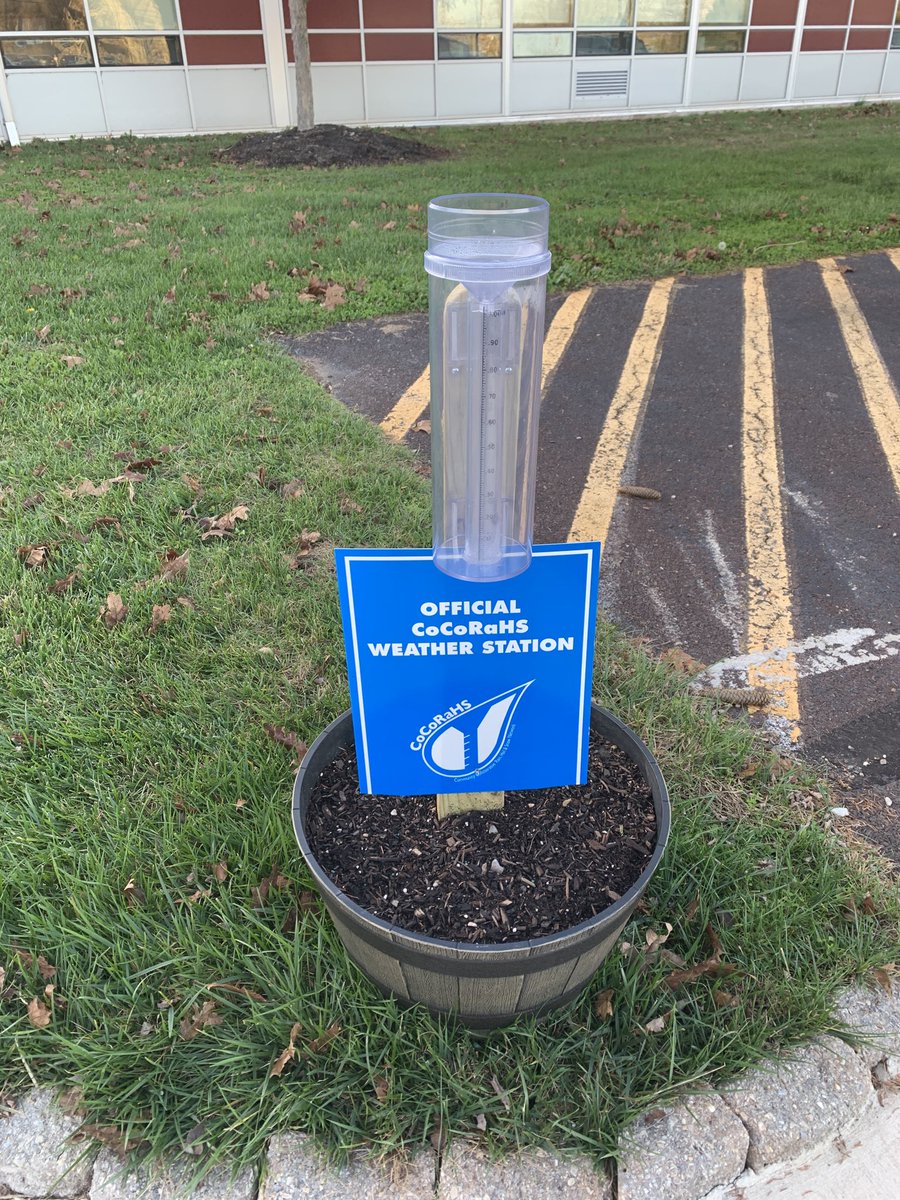 PSDTechVolak2's tweet photo. @CoCoRaHS We are officially tracking the rain at school. #PSDBedminster #PennridgeProud https://t.co/RBAsfBPtWm