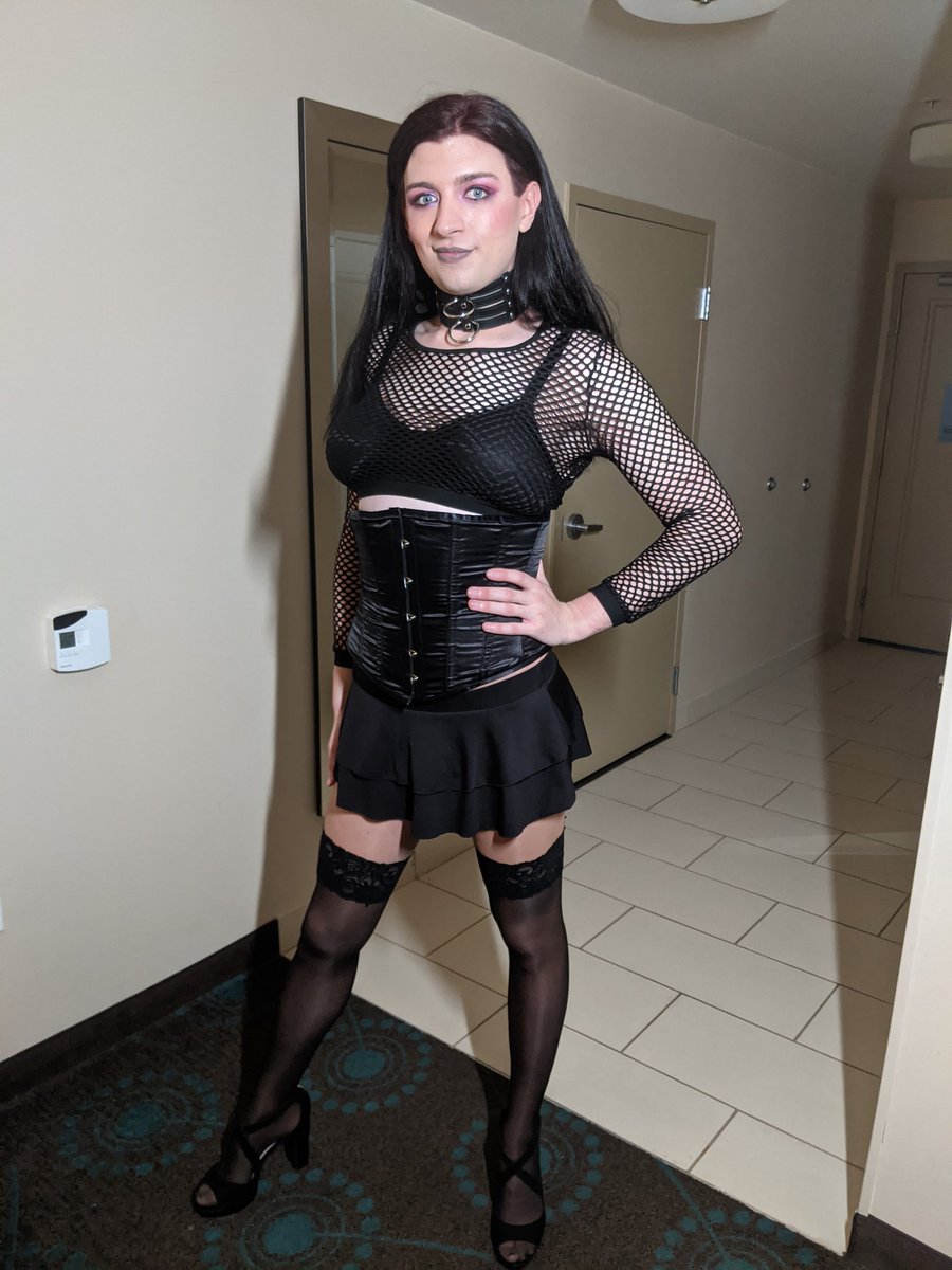 Alice_ofCrystal's tweet photo. Pictures from the other day, can't wait for you all to see more of this soon β₯οΈ
#StayTuned #SissyliciousAlice #gothicgirl #Slut #Sissy #Tgirl #modellife https://t.co/4ikjf0KxgM