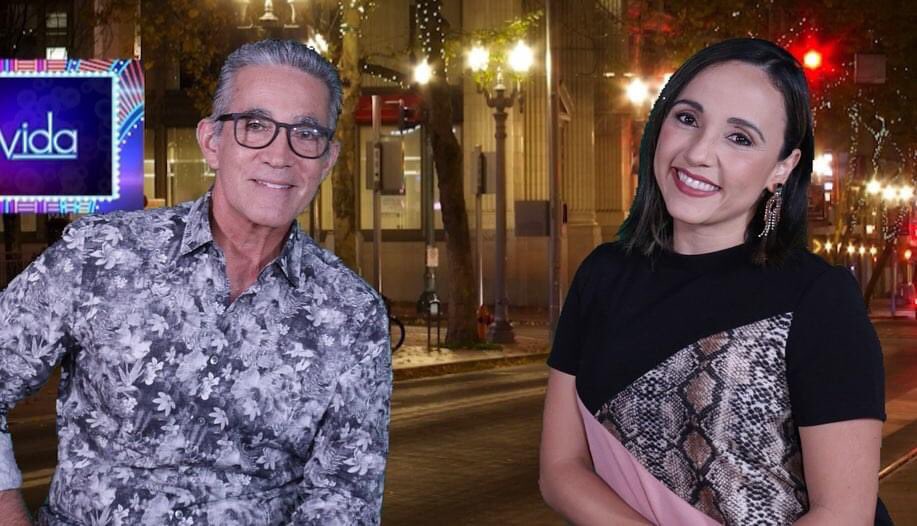 CynMMartinez's tweet photo. Conversando sobre mi libro No te pasรณ por pen$&#@ con Braulio Castillo para La Movida en Mega TV ๐๐ปโค๏ธ
Fun fact #BTScenes el hizo mi obra favorita que se llama ART. #fangirling ๐ฌ https://t.co/hSulI48o5o
