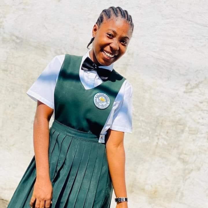 thelibinfluence's tweet photo. Congratulations to these three beautiful young girls for placing first, second and third in the 2020 WASSCE! 

Andyietta Jalieba, St. Theresa Convent student, came in first with an amazing score, while... (1/2) https://t.co/KIB6pqdZ7A