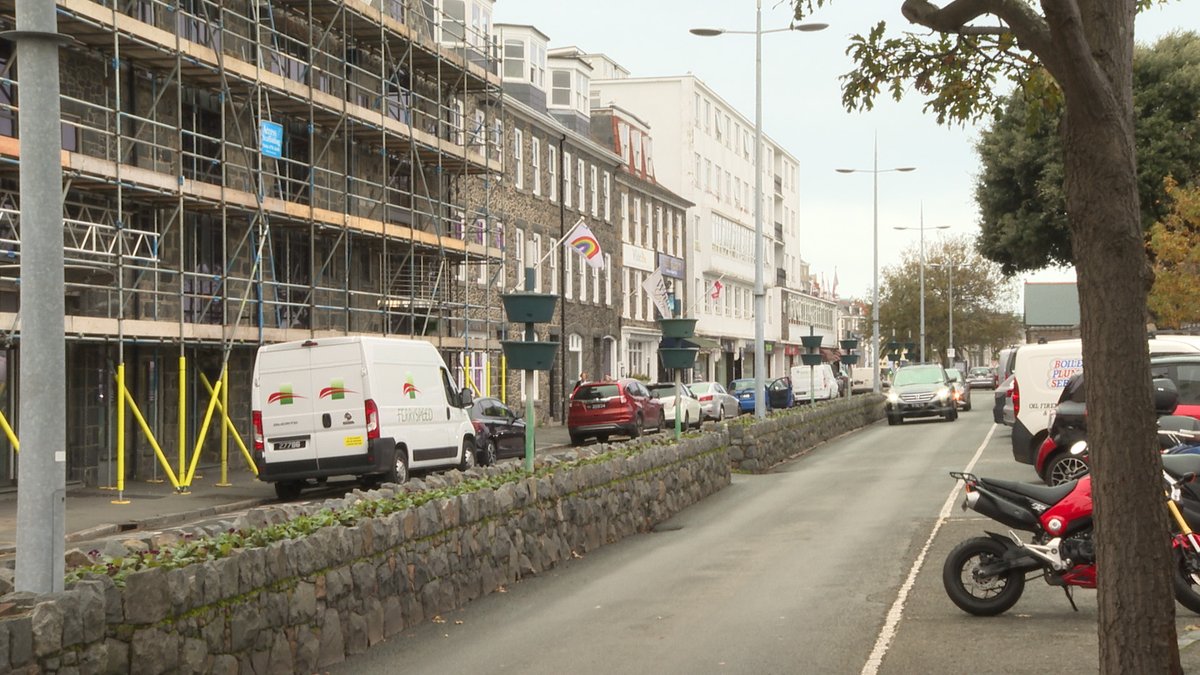 Govgg's tweet photo. Members of the public are invited to share their views for how the Town Regeneration Areas could be improved for the wider benefit.  A drop-in session will be taking place in the Market Buildings on Wednesday 18th November between 10am-4pm. Read more: https://t.co/lL0zc0G2Tp https://t.co/uJ2MZu6aUC