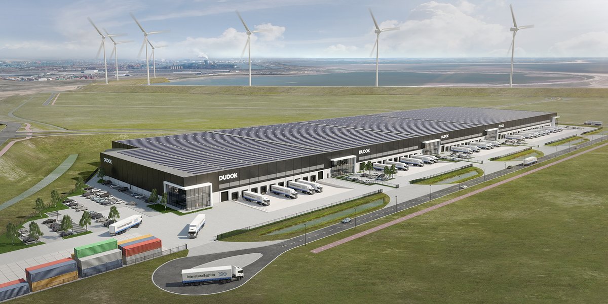 Distripark Maasvlakte West almost rounded off. @Dudokgroep and Rokus Vastgoed have signed an agreement with the Port of Rotterdam Authority regarding the development of a new warehouse complex. Read more: bit.ly/2Uzr0sR <a href="/Rokusremake1/">Rokus remake</a> #logistics #sustainability
