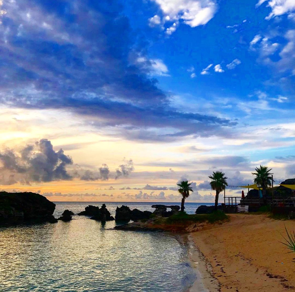 Grateful for another day in paradise. PC: @authordcraymond #bermuda #tobaccobay #TravelTuesday #ocean #beach #sky #islandlife