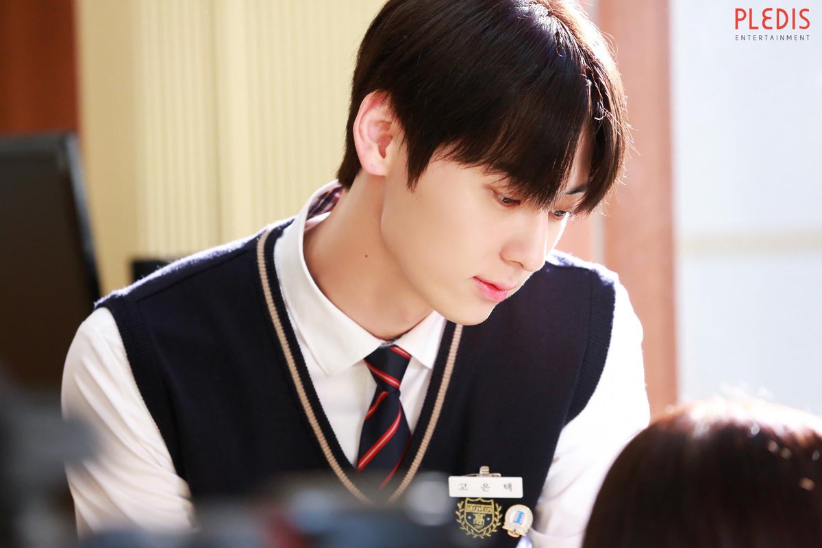 optihmh89's tweet photo. #LiveOn황민현
#황민현첫방_라이브온
라이브온본방사수 https://t.co/kF0Hu1MRyg