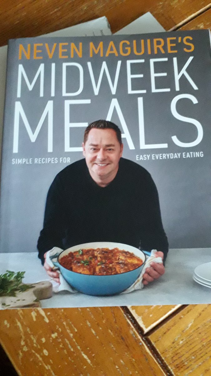 DavidDparslow01's tweet photo. One extremely happy wannabe chef here with this early Christmas present. Thank you so much @nevenmaguire 
 #AbsoluteGentleman #food #homecooked https://t.co/q4UP8kYsko