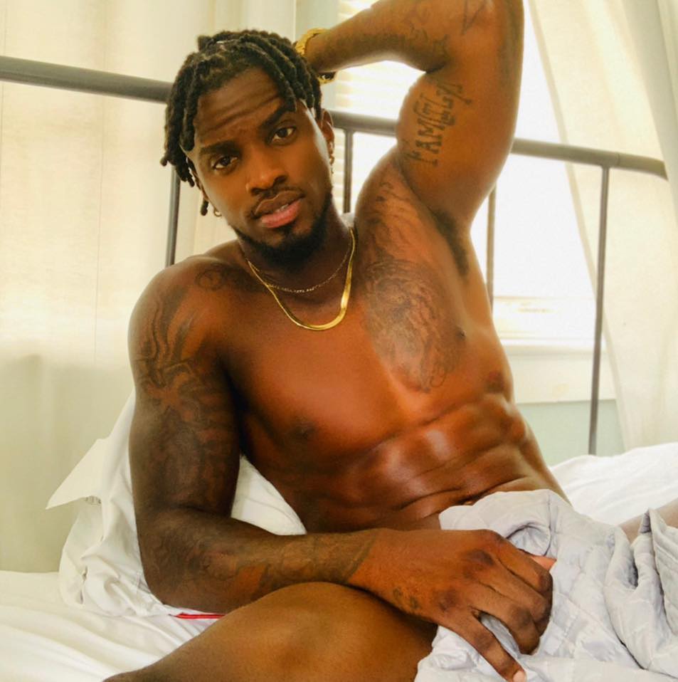 PlayHouseOfMen's tweet photo. Deonte https://t.co/GofZG2IDQs
