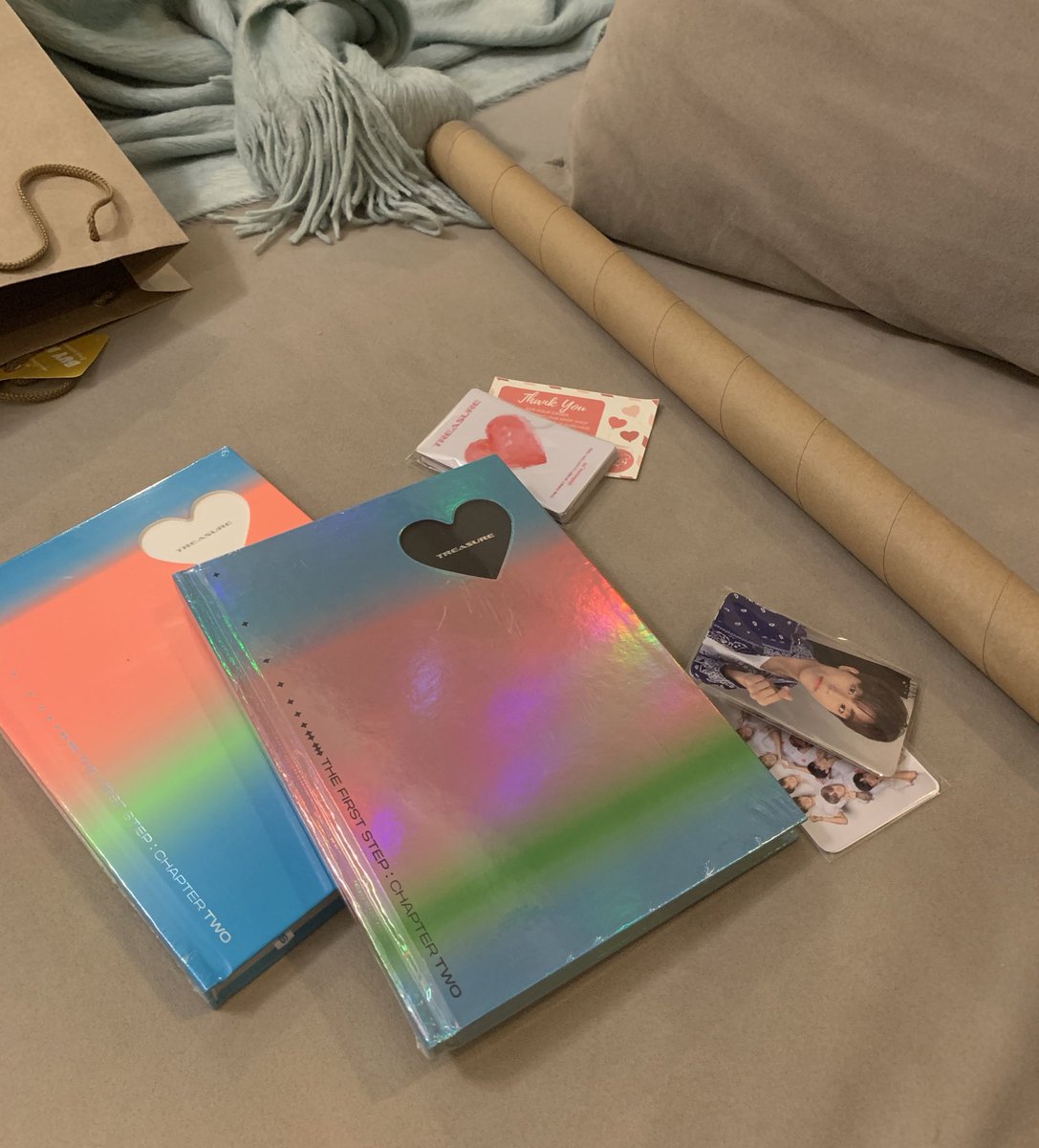 JuliaaaNoooel's tweet photo. she's finally here part 2😭thank u again @infinitystar_PH (friends, 11/10 would recommend, she gives freebies + albums are sealed ✨) https://t.co/dYUJEaO9xx