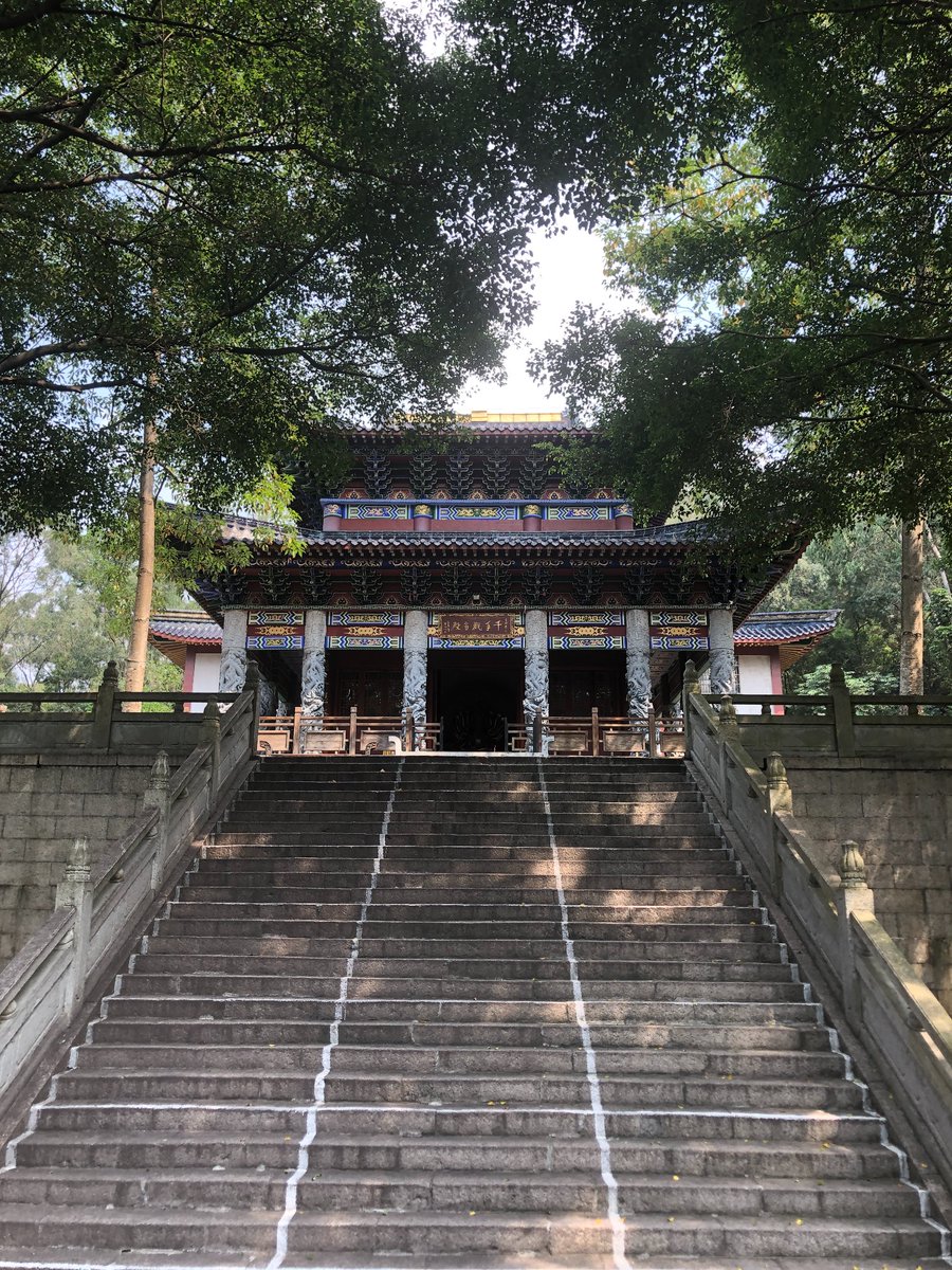 darrydeng's tweet photo. 长长的路 慢慢的走 https://t.co/McMVqpKSuV