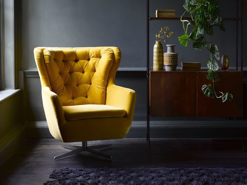 Decorex_Intl's tweet photo. Come and meet our amazing exhibitors, covering everything from lighting and fabrics to furniture and decorative accessories.  

Register for Decorex Virtual now: https://t.co/vx1z5cXYGJ

Pictured - @sofadotcom 

#sofadotcom #decorexvirtual #decorex2020 https://t.co/yJU9Ol2ZDK