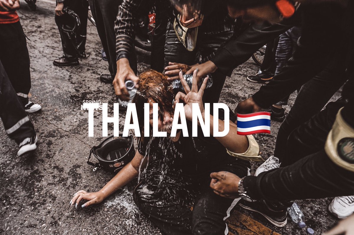 SaveGProjectTH's tweet photo. นี่หรือ...คือสิ่งที่ตำรวจตอบแทนประชาชน
นี่หรือ...อาชีพที่คุณบอกว่ามีเกรียติ
นี่หรือ...ประเทศที่เป็นประชาธิปไตย

การที่รัฐบาลเลือกที่จะใช้ความรุนแรงกับประชาชนเท่ากับว่าพวกคุณหมดสามัญสำนึกของคำว่าข้าราชการไทย

#ม็อบ17พฤศจิกา
#whatishappeninginthailand https://t.co/cfzf0ZMehm