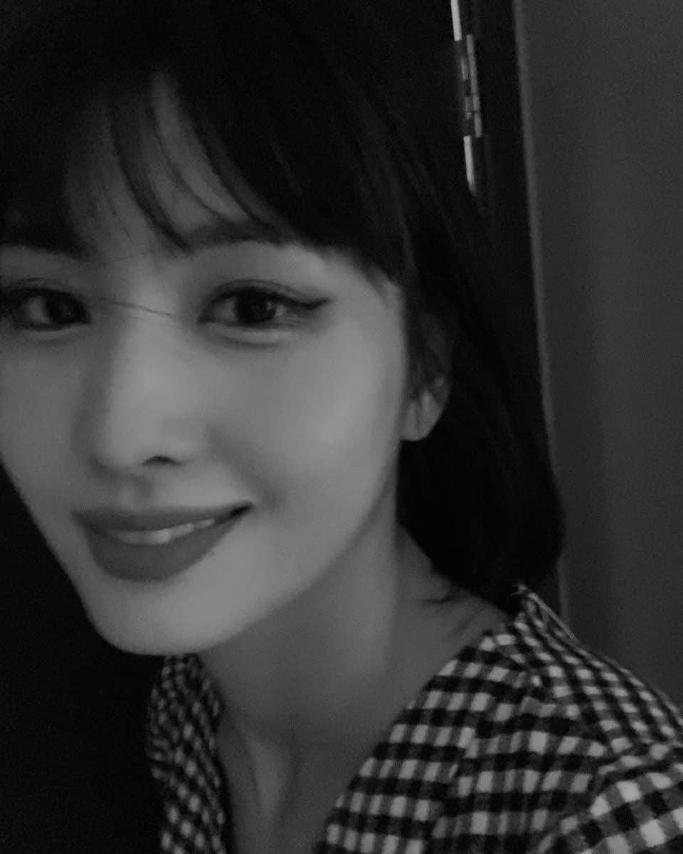 akemi_akelia's tweet image. Momo's IG update

"Why am I still sleepy even though I sleep and sleep...🌃?"

#MAMAVOTE #twice @JYPETWICE