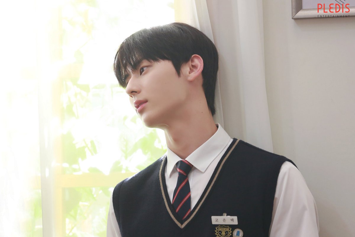 your_ssummer's tweet photo. 오랜만에 떨린다
#LiveOn황민현
#황민현첫방_라이브온
황배우님 드라마 데뷔 축하드려요❤️
너랑 함께하는 너의 첫 시작
무엇이든 소중하고 응원해 민현아🦊❤️ https://t.co/uKvpJisMhT